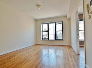 162 Orchard St #4, New York, NY 10002