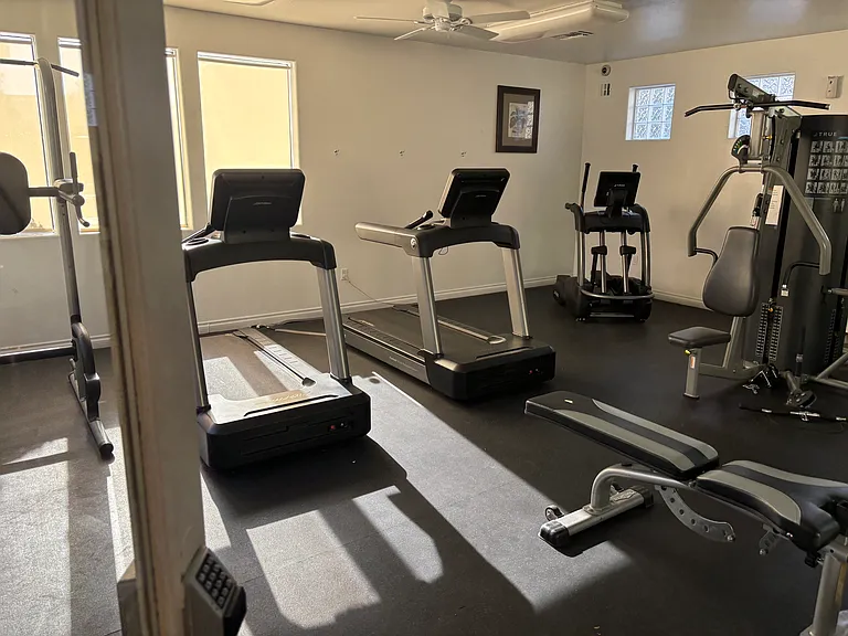 950 Seven Hills Dr #1015 — Photo 31