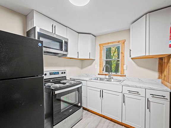 5th image of 102 Wilson Ct