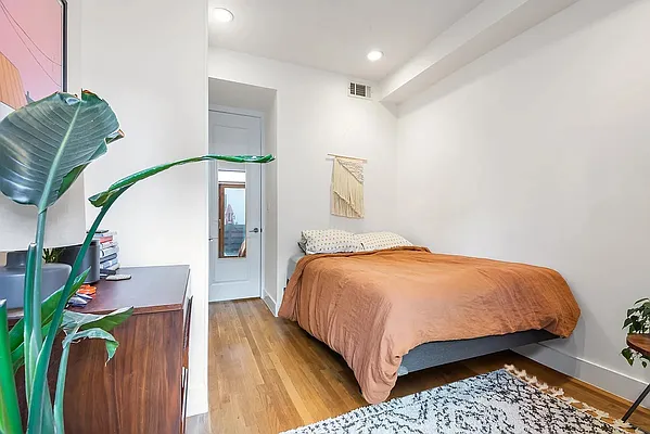 Rented by Corcoran | media 5