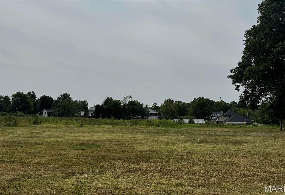 2nd image of 4053 Towers Rd