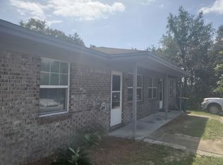 74 Josie Rd, Mary Esther, FL 32569