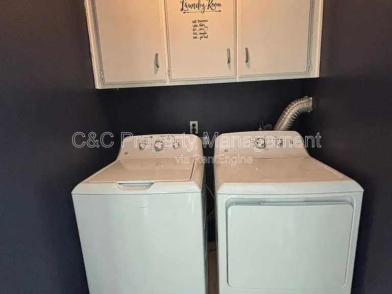 533 W 23rd St #9 — Photo 16