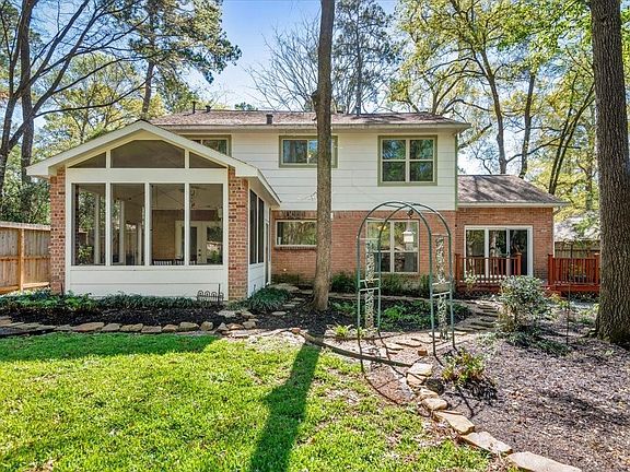 2nd image of 95 Yewleaf Dr