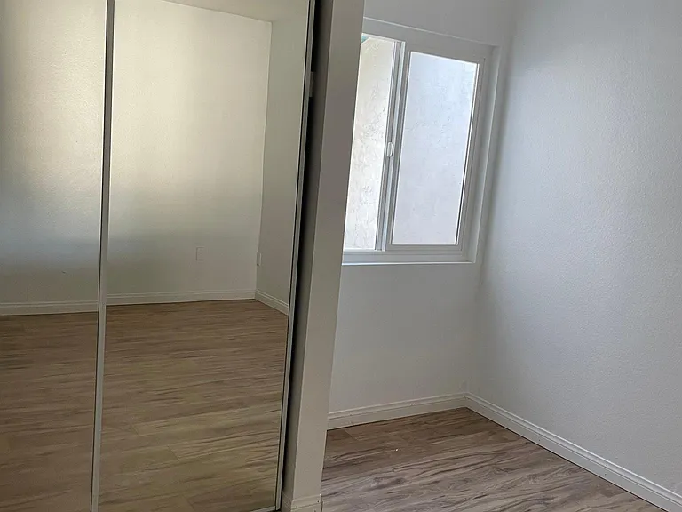 1811 E Grand Ave #86 — Photo 9