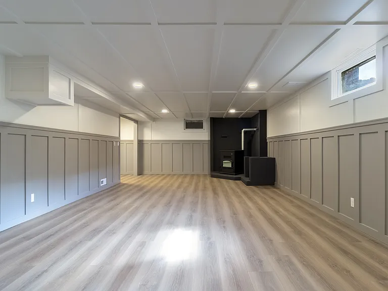 1328 Dakota St — Photo 17