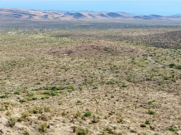 N Queen Dr, Dolan Springs, AZ 86441
