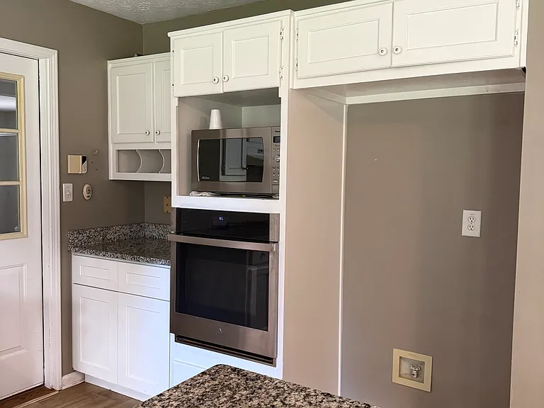 317 Welton Way — Photo 8