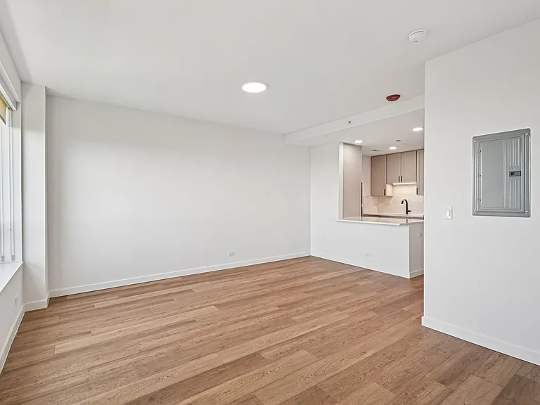 The Nest at Lincoln Park West — Photo 53