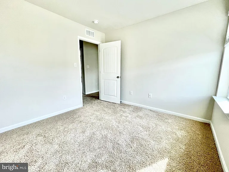 87 Filbert Dr — Photo 10