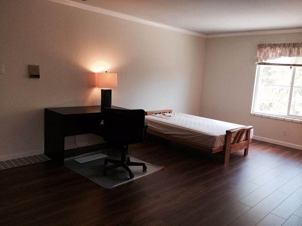 2nd image of 661 Almond Ave Room A-1