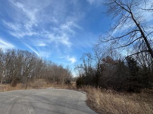 9865 Raspberry Hl, Chaska, MN 55318