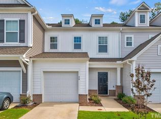 98 Willow Green Dr, Clayton, NC 27527