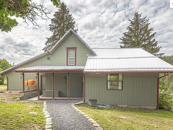 4th image of 1035 Davis Rd