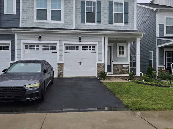 18190 Moss Garden Rd, Dumfries, VA 22026