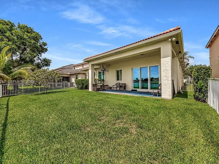 6228 SW 194th Ave — Photo 30