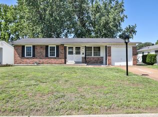 1030 Sherman Ln, Florissant, MO