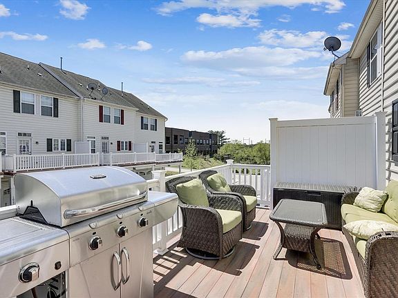2nd image of 1022 Ironwood Ln