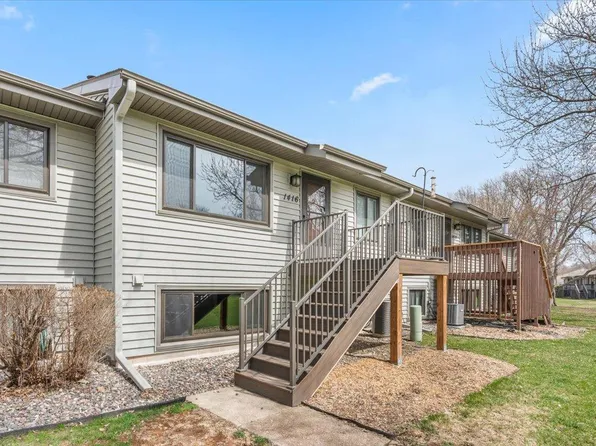 1416 Arden View Dr, Arden Hills, MN 55112