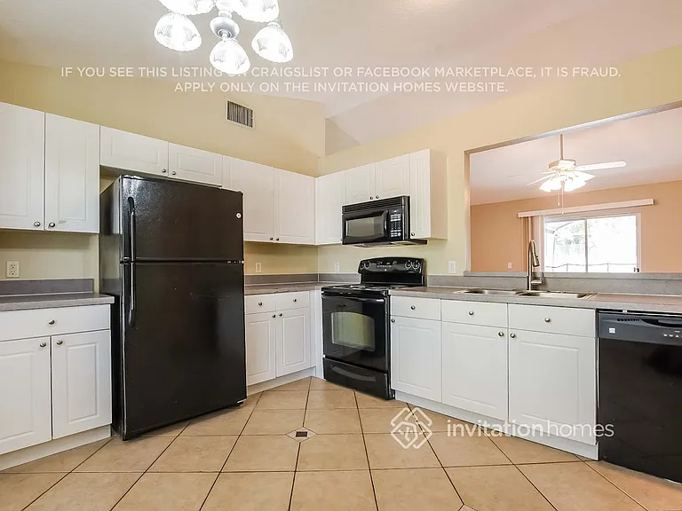 37118 Sandy Ln — Photo 4