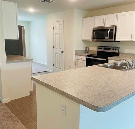 5th image of 3534 SW Voyager St