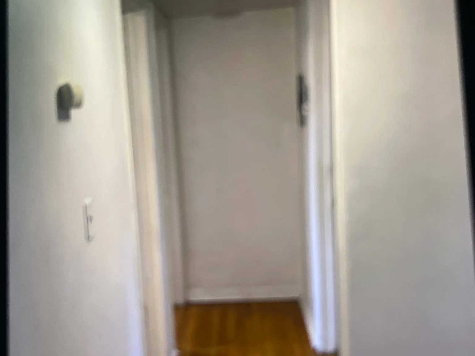 3 bed, 950 sqft, $1,095 — Photo 3