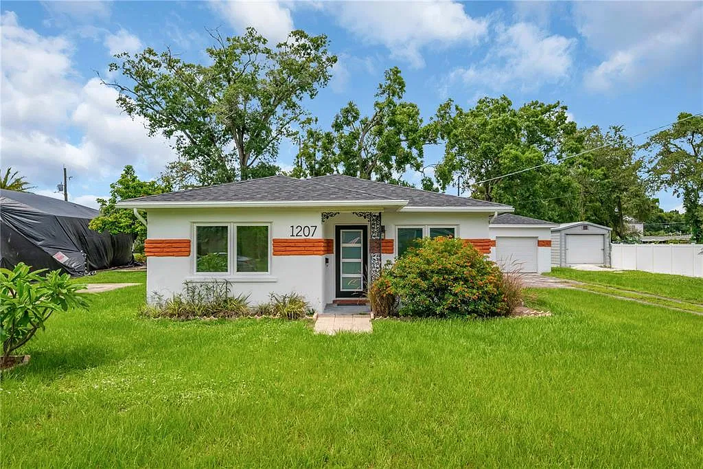3 bed, 2.0 bath, 1450 sqft, $4,500 — Photo 1