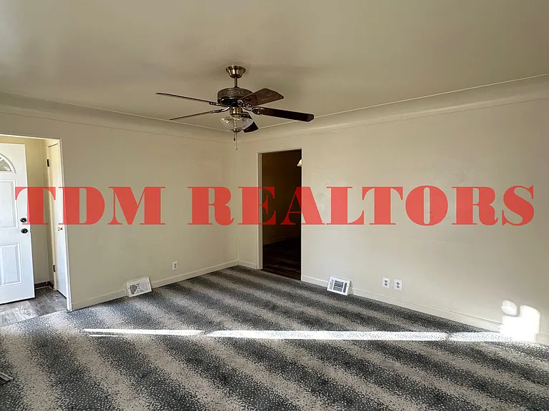 1226 W Atherton Rd — Photo 3