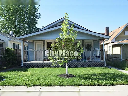 1821 Lambert St Photo 1