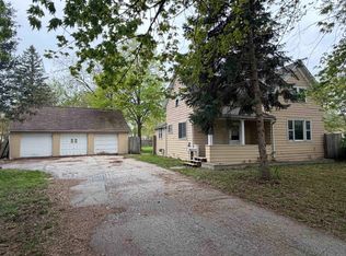 1202 Bradfield St, Bay City, MI 48706