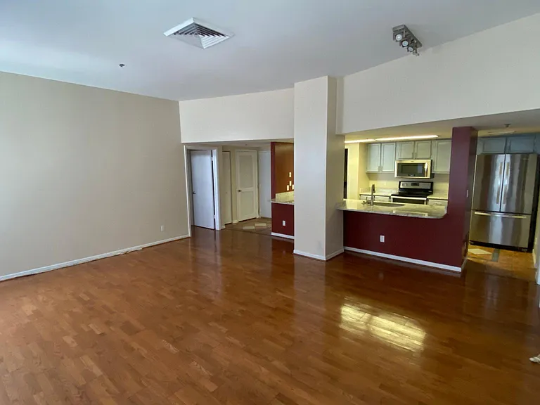 408 W University Ave #10B — Photo 24