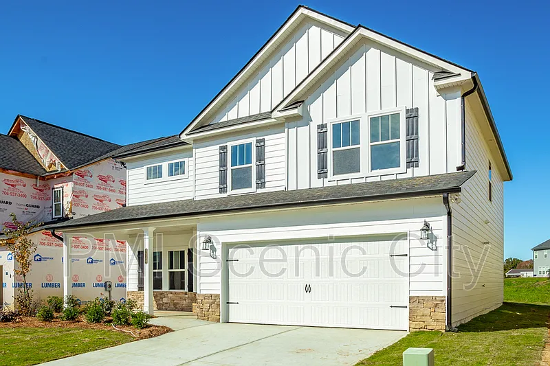 4 bed, 2.5 bath, 2698 sqft, $2,600 — Photo 3