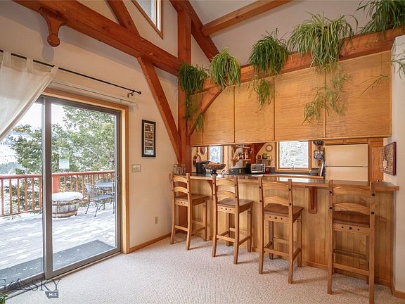 5th image of 330 Beaver Mountain Trl