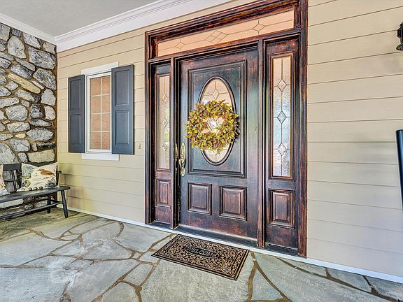 5th image of 130 Low Country Dr