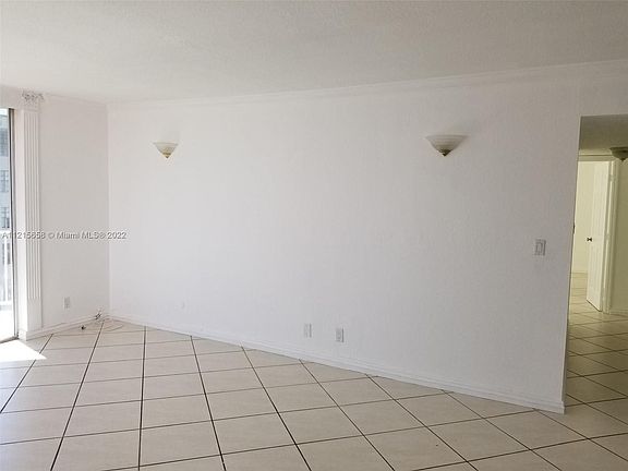 3rd image of 16740 NE 9th Ave APT 702