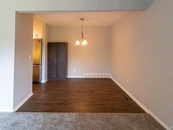4th image of 1199 S Sheldon Rd APT 79