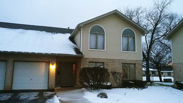 1st image of 2640 Crescenzo Dr #2640