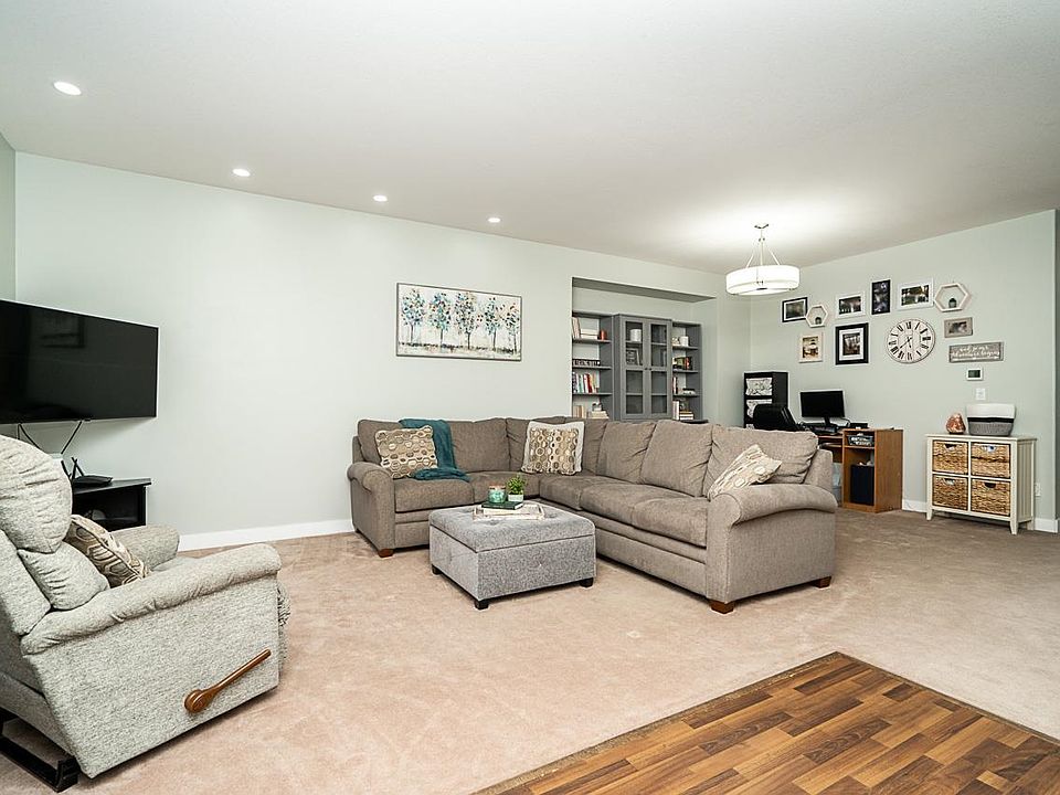 16551 59a Ave, Surrey, BC V3S 4N9 Zillow