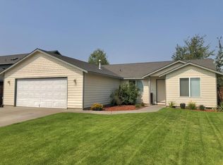 735 NE Negus Pl, Redmond, OR 97756