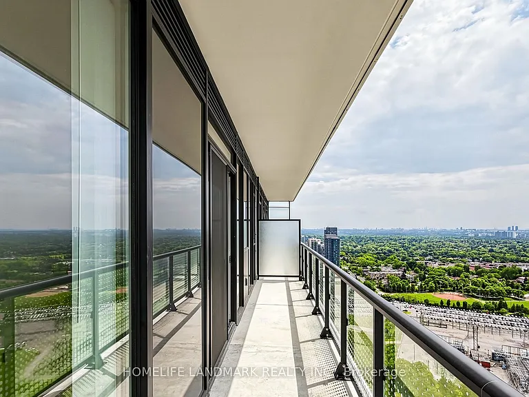 5858 Yonge St #LPH25 — Photo 22