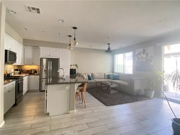 31896 Calle Luz, Temecula, CA 92592