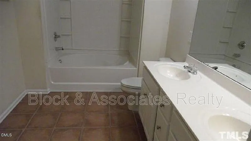 Carpenter Village — Photo 3