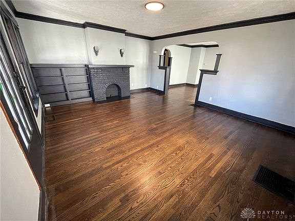 2nd image of 1517 Nelson Ave