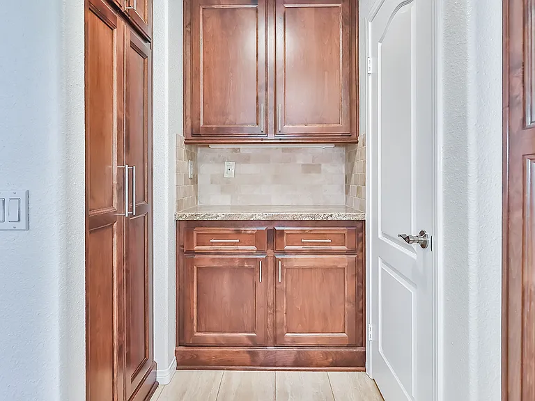 5618 Silver Valley Ave — Photo 26