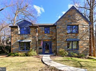 3063 N Pollard St, Arlington, VA 22207