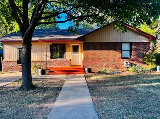 1005 3rd St, Graham, TX 76450