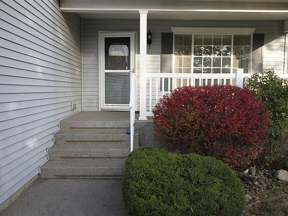 4th image of 2080 N Palisades Dr