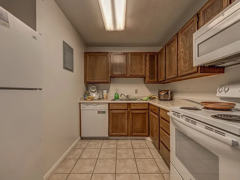 724 W 1720 N #216 — Photo 3