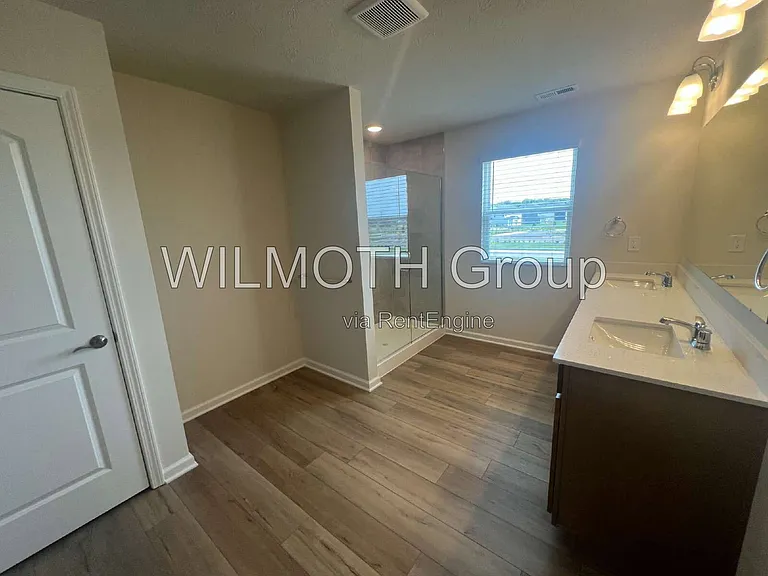 13179 Himalaya Cir — Photo 34