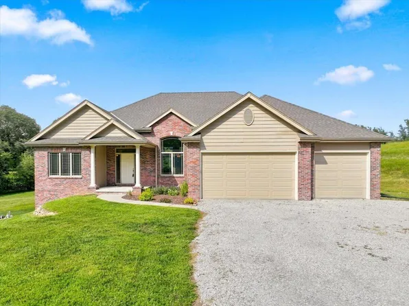 22312 Pioneer Trl, Council Bluffs, IA 51503